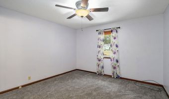 19038 Farm Road 2020, Aurora, MO 65605