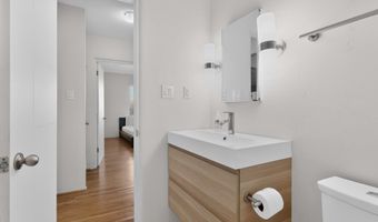 1212 Calle Del Sol NE, Albuquerque, NM 87106