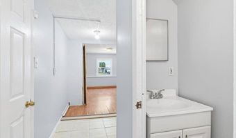 27 CAROLYN Rd, Belleville, NJ 07109