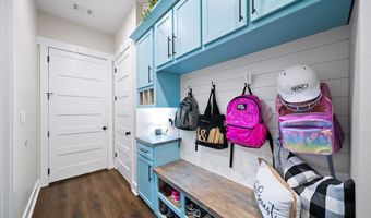1380 Cronic Town, Auburn, GA 30011