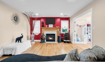 14 Dolan Ave, Aberdeen, NJ 07747