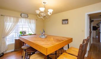 912 S 6th St, Artesia, NM 88210