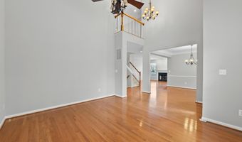 19608 EDGEMONT Sq, Ashburn, VA 20147
