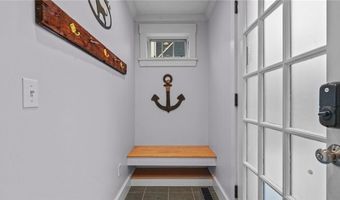 485 Spring St, Newport, RI 02840