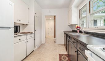 2659 Bedford Rd, Ann Arbor, MI 48104