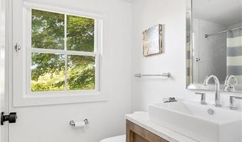 804 Mohegan Trl, Block Island, RI 02807