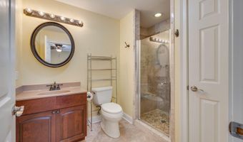 18518 Keeneland Ln, Abingdon, VA 24211
