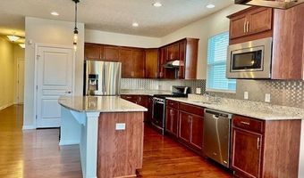 522 Heritage Woods Dr, Akron, OH 44321
