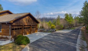 750 Double Springs Dr, Almond, NC 28702