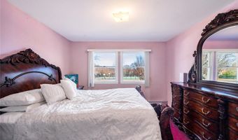 133 Wentworth Ave, Albertson, NY 11507