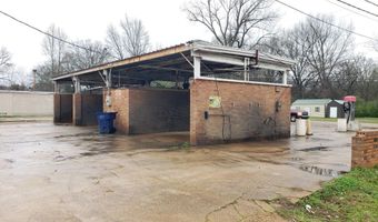 307 Panola Ave, Batesville, MS 38606
