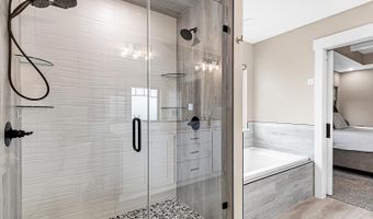 6758 SPENCER Dr, Cheyenne, WY 82007