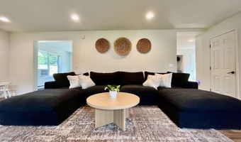 107 Grandview Dr, Berlin, NH 03570