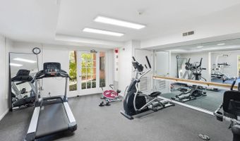 4390 LORCOM Ln #402, Arlington, VA 22207