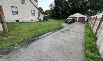 17 N Iowa Ave, Addison, IL 60101