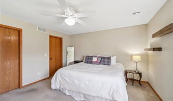 6582 154th St W 132, Apple Valley, MN 55124