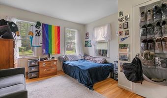 470 Dexter Dr, Bridgeport, CT 06606