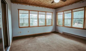 610 25th St SW, Austin, MN 55912