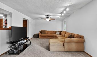 416 Harvest Hill Ct, Ballwin, MO 63021