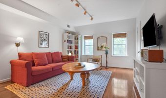 1732 QUEENS Ln 3-187, Arlington, VA 22201