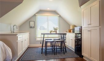 1038 Lake Viking Ter, Altamont, MO 64620