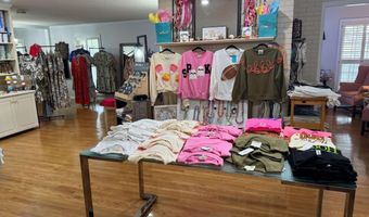 240 Whittle Cir, Ashburn, GA 31714