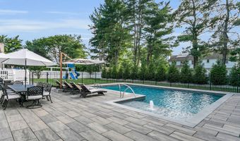 34 Green Meadow Blvd, Middletown, NJ 07748