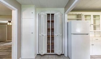 834 S A St, Arkansas City, KS 67005
