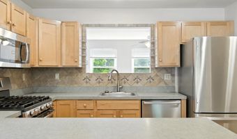 3241 HENSON Ave, Annapolis, MD 21403