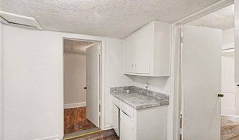 107 1st St, Barnesville, GA 30204