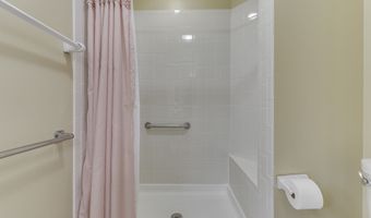 7304 Lake Lakota Pl 44, Indianapolis, IN 46217