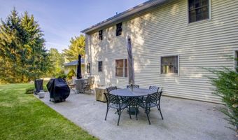 9 Crest Hill Dr, Alloway, NJ 07461