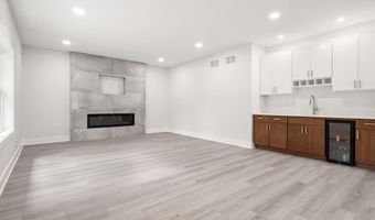 Mckinley Avenue, Bayville, NJ 08721