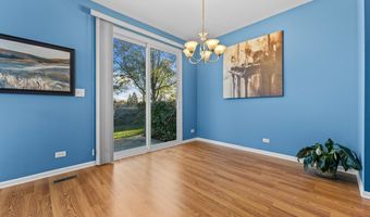 266 Grandview Ct, Algonquin, IL 60102