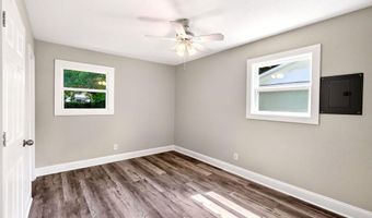 2154 Floyd Dr, Biloxi, MS 39531