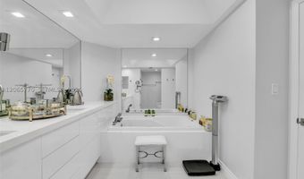 2000 Island Blvd 2006, Aventura, FL 33160