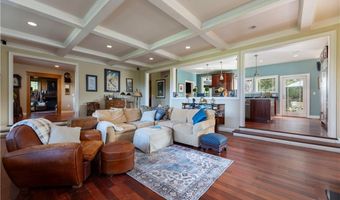365 Boston Neck Rd, Narragansett, RI 02882