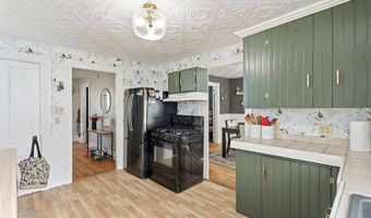 74 Webster Ave, Bangor, ME 04401