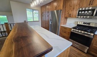 6894 Wild Rose Ln, Bonners Ferry, ID 83805