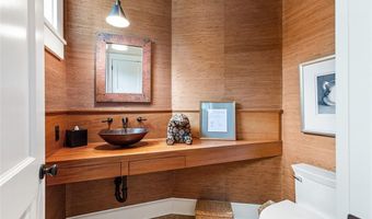 25 Walnut St, Jamestown, RI 02835