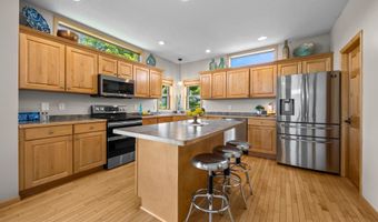 9352 67th St NW, Annandale, MN 55302