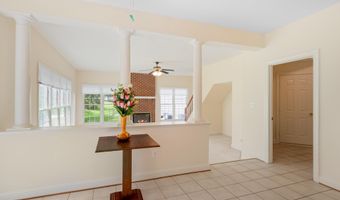10604 MAPLECREST Ln, Potomac, MD 20854