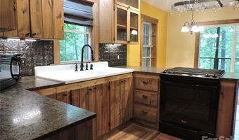 963 Melton Branch Rd, Bakersville, NC 28705