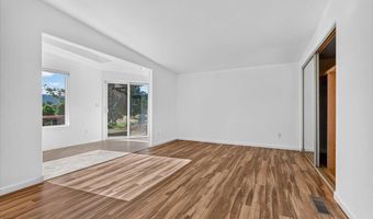 738 Fairway Ct, Ashland, OR 97520