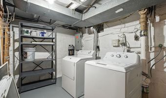 828 S HIGHLAND St, Arlington, VA 22204
