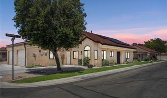 11635 W Locust Ln, Apple Valley, CA 92308