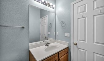 570 Sunrise Cir, Fernley, NV 89408