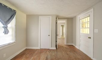 114 S PARKWAY Ave, Bethel Springs, TN 38315