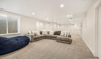 928 N Greenwillow Ln, Ammon, ID 83401