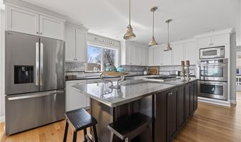 110 Sea View Ave, North Kingstown, RI 02852